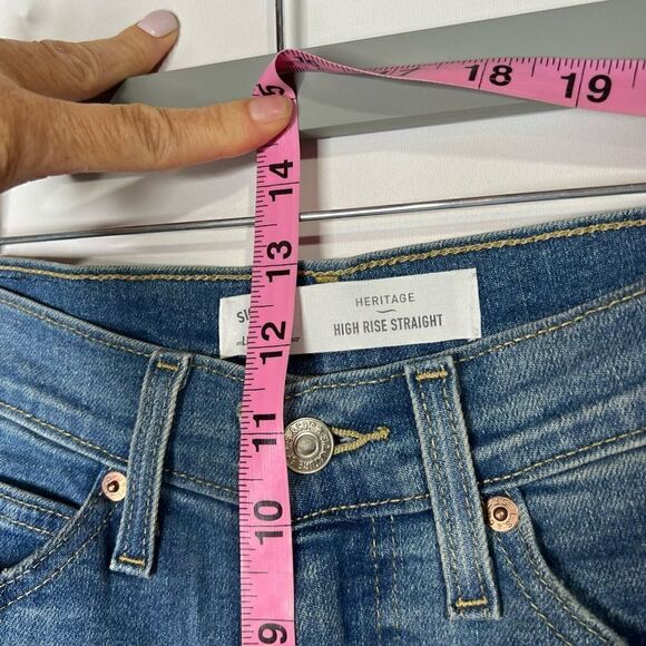 Levi’s Strauss Signature Heritage High Rise Straight Jeans Distressed - Picture 8 of 11